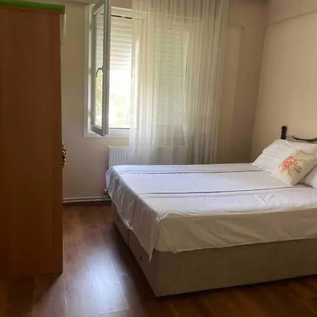Denize Yakin Huzurlu Bir Tatil מלון אורלה
