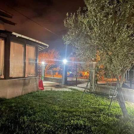 Otel Denize Yakin Huzurlu Bir Tatil